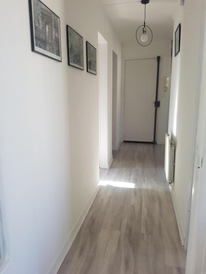 Logement Entier - Appartement T4 Hypercentre Dans Une Rue Calme - Stationnement Gratuit Tarbes Exteriör bild