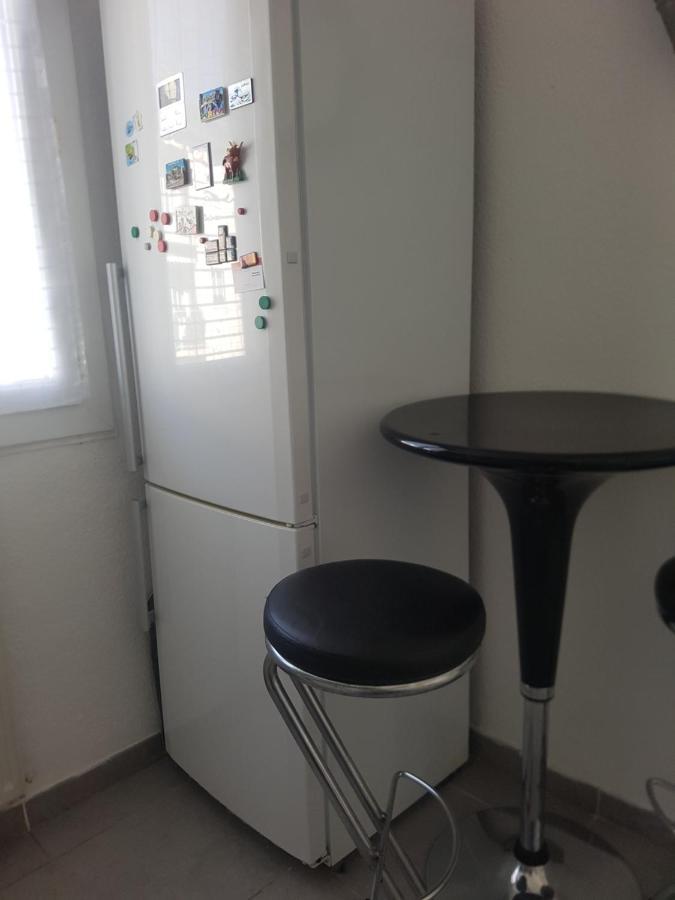 Logement Entier - Appartement T4 Hypercentre Dans Une Rue Calme - Stationnement Gratuit Tarbes Exteriör bild