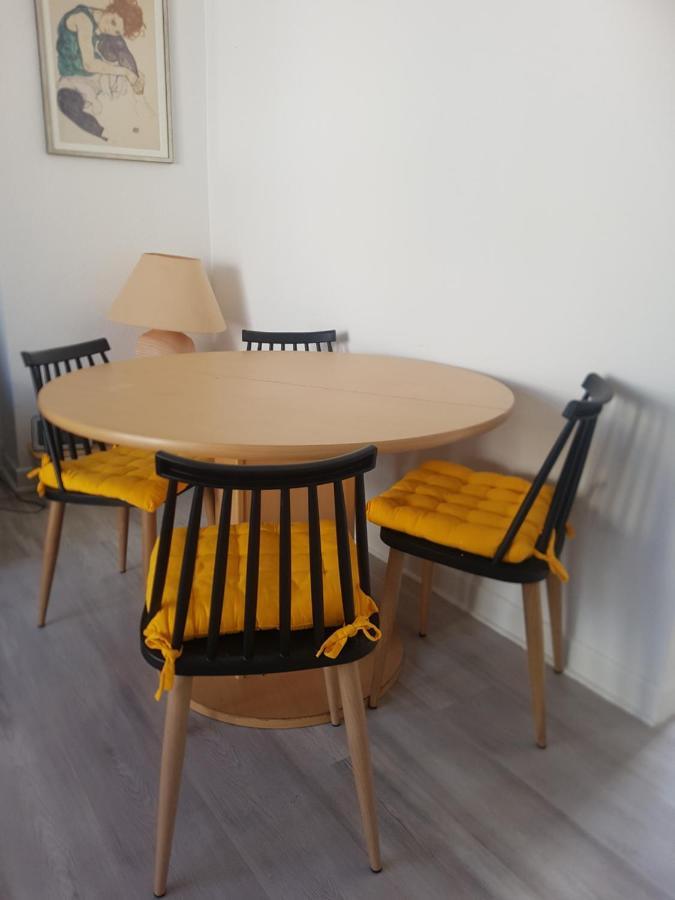 Logement Entier - Appartement T4 Hypercentre Dans Une Rue Calme - Stationnement Gratuit Tarbes Exteriör bild